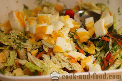 Rezept Salat aus Chinakohl mit Käse und Croutons