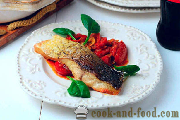 Fisch mit Gemüse im Ofen gebacken