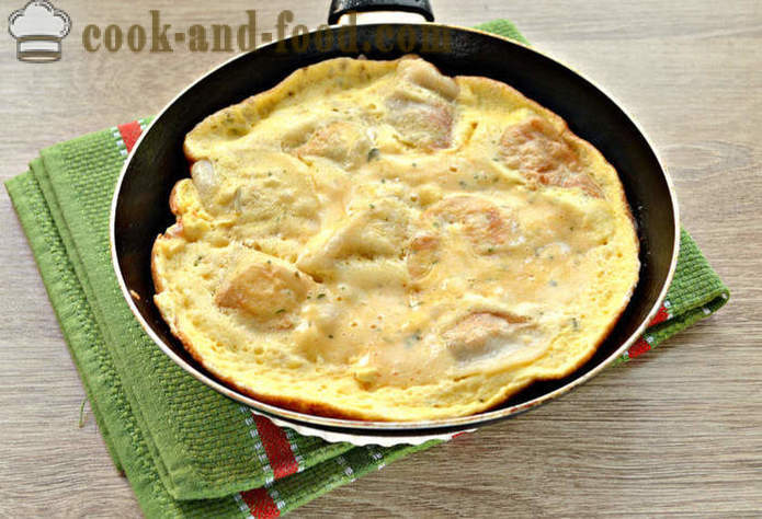 Omelette mit Knödel in der Pfanne - wie der warmen Knödel lecker, Schritt für Schritt Rezept Fotos