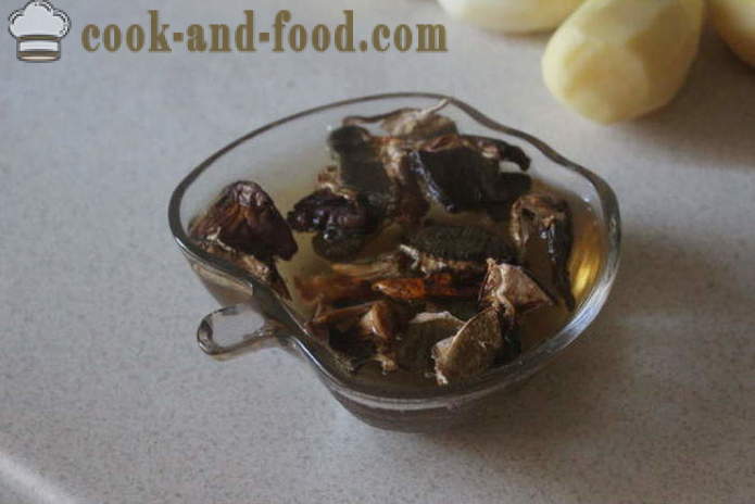 Zakarpattia Suppe der weißen Pilze - wie Suppe mit weißen Pilzen schmackhaft zu kochen, mit einem Schritt für Schritt Rezept Fotos