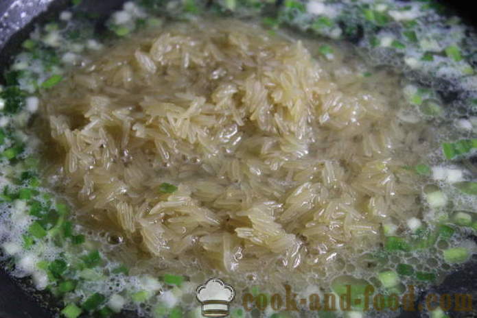 Köstliche krümelig Reis garniert mit saurer Sahne und Kräutern - wie man eine köstliche Beilage Reis kochen, einen Schritt für Schritt Rezept Fotos