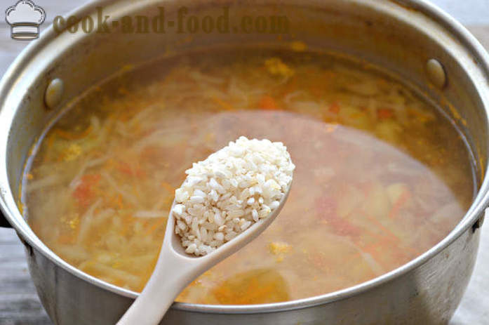 Frische Kohlsuppe mit Fleisch und Reis - wie Fleischsuppe zu kochen, einen Schritt für Schritt Rezept Fotos