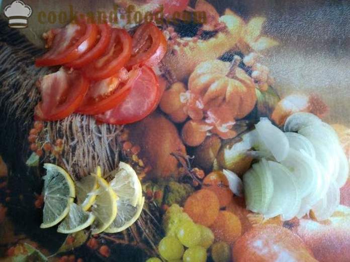 Makrele gebacken mit Tomaten und einer Zitrone in Folie - wie gebackene Makrele mit Zitrone im Ofen, mit einem Schritt für Schritt Rezept Fotos
