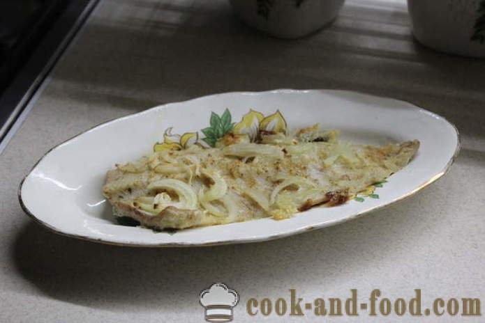 Pike Filet im Ofen mit Zwiebeln und Sahne - wie man ein leckeres Filet vom Hecht kochen, Schritt für Schritt Rezept Fotos