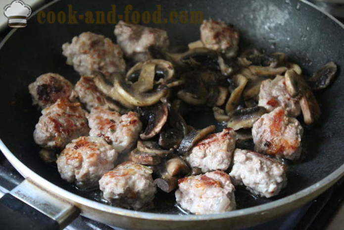 Schweinefleischbällchen mit Pilzen und Sahne-Sauce - wie Frikadellen aus Hackfleisch und Pilzen herzustellen, Schritt für Schritt Rezept Fotos