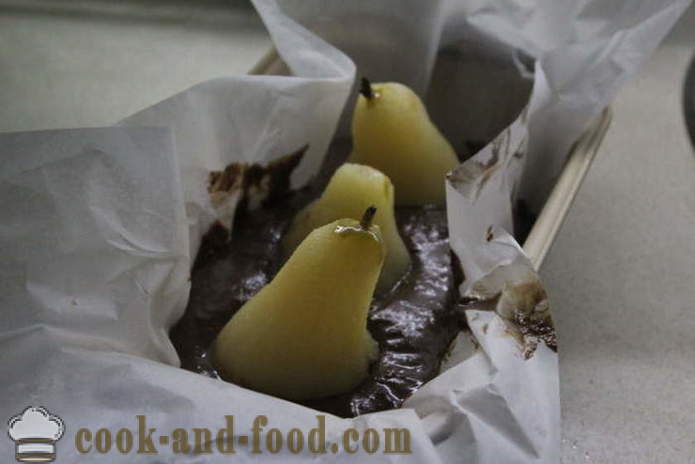 Schokoladenkuchen mit ganzen Birnen - wie einen Schokoladenkuchen mit Birnen zu Hause zu machen, Schritt für Schritt Rezept Fotos