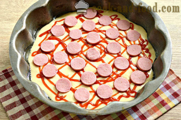 Selbst gemachte Pizza auf einem Teig ohne Hefe - wie eine schnelle Pizza in einer Pizzeria vorzubereiten, ein Schritt für Schritt Rezept Fotos