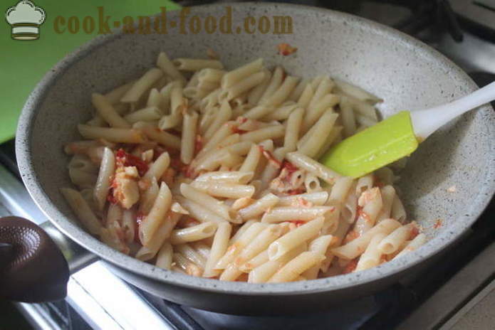Italienische Pasta mit Tomaten und Fisch - wie Nudeln kochen mit Fisch und Tomaten, Schritt für Schritt Rezept Fotos