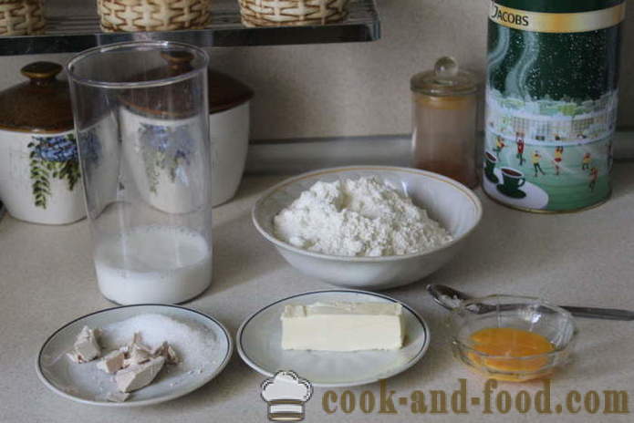 Hefekuchen mit Kirsch Schnecke - wie eine Kirschtorte wie eine Schnecke aus Hefeteig zu machen, einen Schritt für Schritt Rezept Fotos