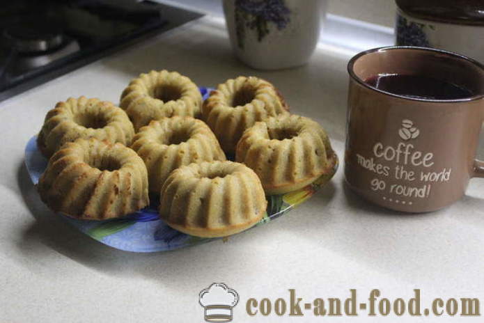 Kaffee und Muffins in dem Ofen Honig - wie backen Kuchen mit Kefir in Silikonformen, einen Schritt für Schritt Rezept Fotos
