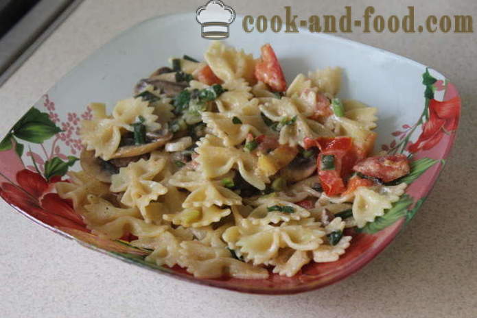 Pasta mit Tomaten, Basilikum und Pilzen - wie einen Pilz Pasta mit Basilikum, um zu kochen und Tomaten, Schritt für Schritt Rezept Fotos