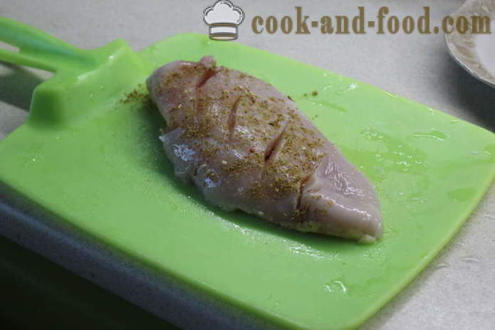 Saftige Hähnchenbrust im Ofen mit saurer Sahne gebacken - wie man ein leckeres Hähnchenbrust kochen, einen Schritt für Schritt Rezept Fotos