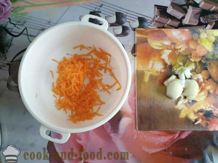 Geschmortes Huhn Muskelmagen in einer Pfanne - wie man ein leckeres Hühnermagen kochen, Schritt für Schritt Rezept Fotos