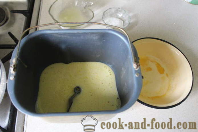 Einfache Kuchen in der Brotbackmaschine - wie man einen Kuchen in der Brotbackmaschine backen, ein Schritt für Schritt Rezept Fotos