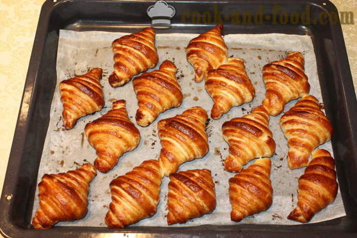 Französisch Croissants ohne Füllung - wie Croissants flockig Hefeteig, einen Schritt für Schritt Rezept Fotos zu machen