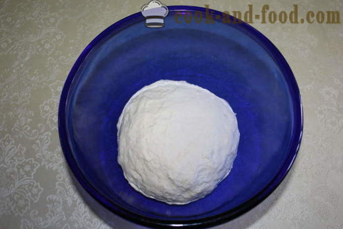Selbst gemachtes Brot mit einem knackigen in dem Ofen - wie Weißbrot zu Hause backen, Schritt für Schritt Rezept Fotos
