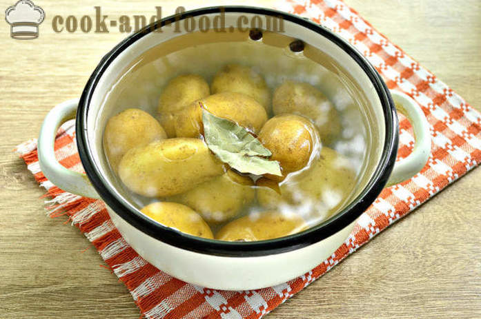 Salzkartoffeln mit Knoblauch und Kräutern - wie neue Kartoffeln kochen lecker und Schritt für Schritt richtig Rezept Fotos