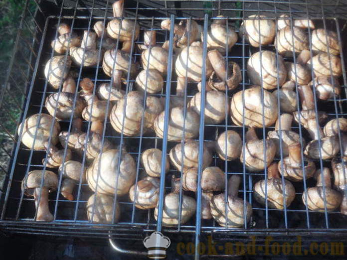 Pilze Pilze in Sojasauce marinieren - wie Pilze auf dem Grill braten, einen Schritt für Schritt Rezept Fotos