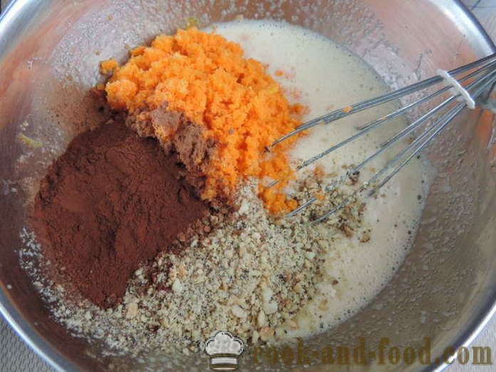 Die einfachste Schokolade Karottenkuchen mit Pflanzenöl - wie Karottenkuchen in dem Ofen, um zu kochen, mit einem Schritt für Schritt Rezept Fotos