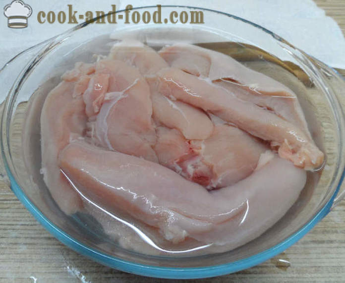 Ungekocht riss Hühnerbrust zu Hause - wie gewichst Huhn zu Hause machen, Schritt für Schritt Rezept Fotos