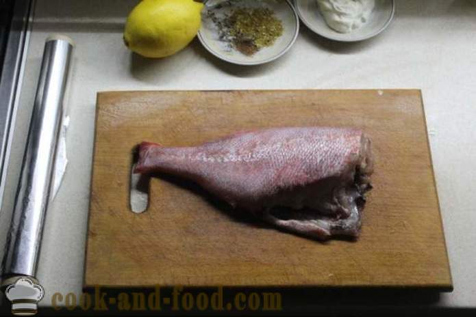 Seebarsch in Sahnesoße im Ofen - wie man ein leckeres Seebarsch im Ofen kochen, mit einem Schritt für Schritt Rezept Fotos