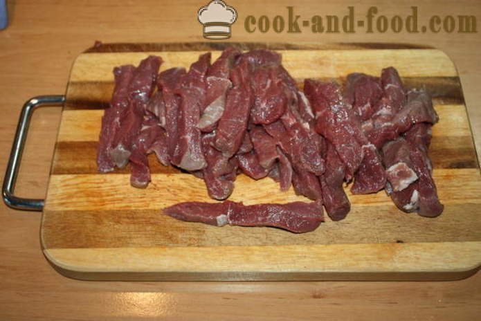 Fleisch Beef Stroganoff mit Wein und Gemüse - ein Schritt für Schritt Rezept mit Fotos, wie Stroganoff kochen mit Soße
