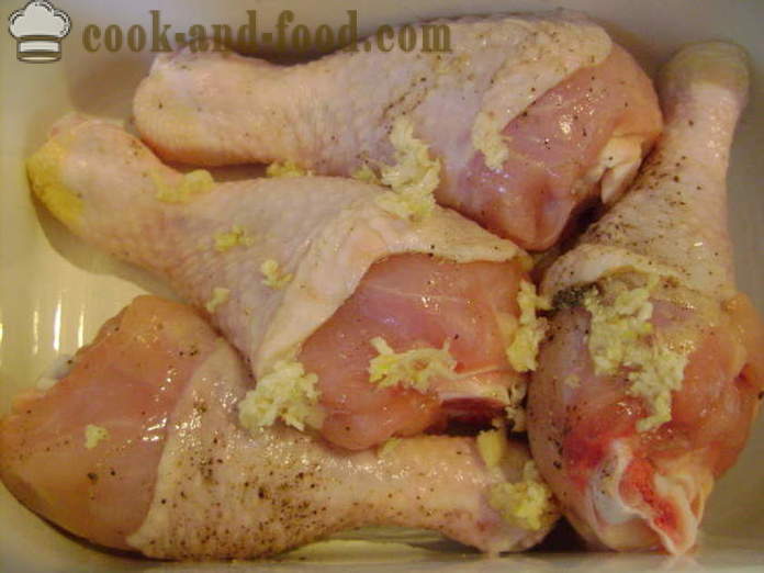 Gebackene Hähnchenkeulen - wie man ein leckeres Hähnchenkeule in dem Ofen kochen, mit einem Schritt für Schritt Rezept Fotos