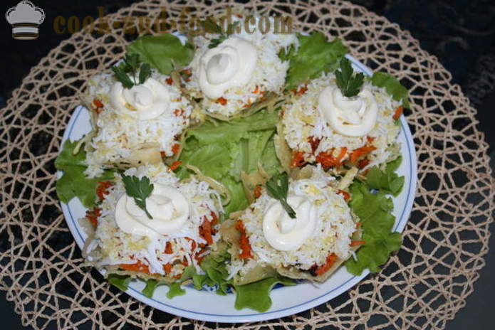 Köstliche Pilzsalat in einem Käsekorb - wie Käse Körbe mit Salat zu machen, einen Schritt für Schritt Rezept Fotos