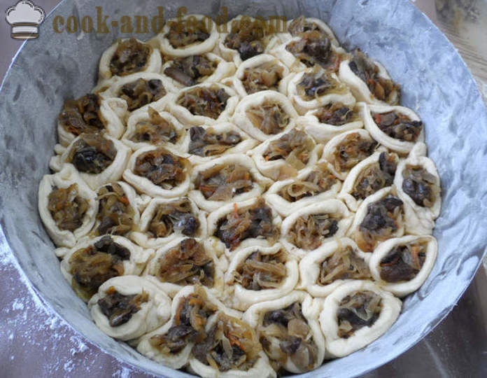 Hefekuchen Honeycomb - wie man einen Kuchen aus Hefeteig backen, einen Schritt für Schritt Rezept Fotos