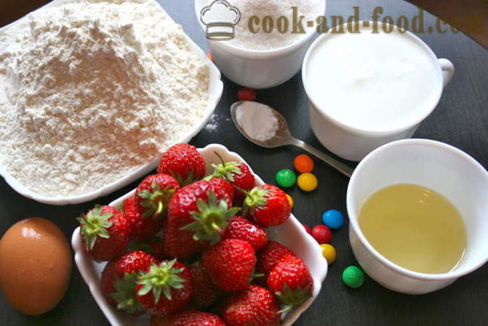 Selbst gemachter Muffins auf Joghurt mit Erdbeeren - wie Muffins in Silikon-Formen, um zu kochen, einen Schritt für Schritt Rezept Fotos