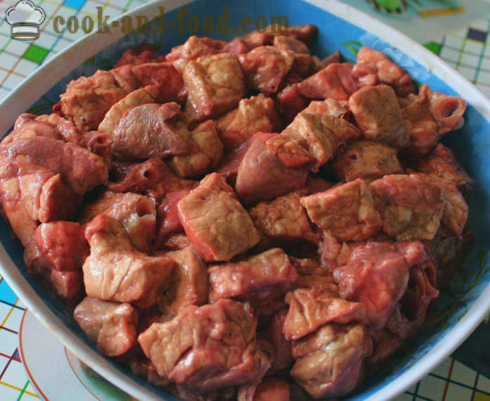 Schweinefleisch Lungen mit Kräutern gedünstet - wie Schweinefleisch Lungen richtig zu kochen, Schritt für Schritt Rezept Fotos