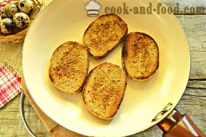 Französisch Toast mit Ei und Gemüse auf einer Bratpfanne - wie einen Toast mit einem Ei zum Frühstück zu machen, Schritt für Schritt Rezept Fotos
