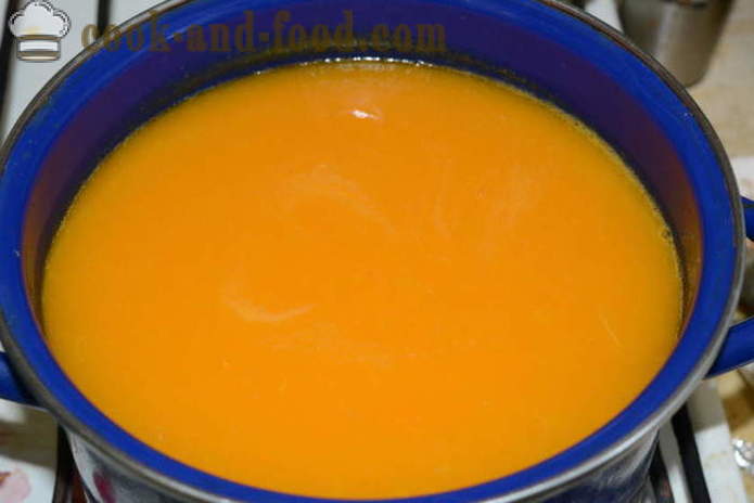 Kürbiscreme, Karotten und Sellerie ohne Sahne - wie eine leckere Kürbissuppe zu kochen, einen Schritt für Schritt Rezept Fotos
