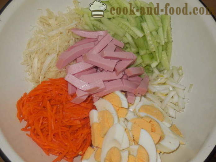 Delicious Salat mit koreanischer Karotte und Gurke - wie Frühlingssalat schön und köstlich zu machen, mit einem Schritt für Schritt Rezept Fotos