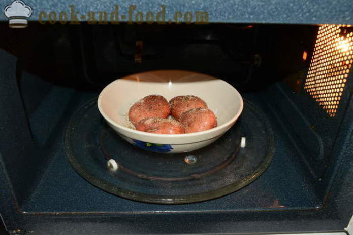 Schnell gebackene Kartoffel in der Mikrowelle - wie köstlich gebackene Kartoffeln in der Mikrowelle in der Haut, mit einem Schritt für Schritt Rezept Fotos