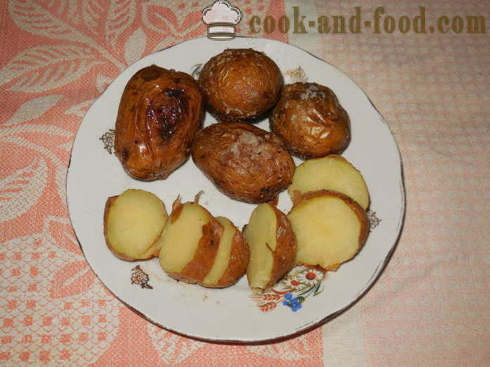 Gebackene Kartoffeln in der Schale in dem Ofen - wie köstlich gebackene Pellkartoffeln in dem Ofen, mit einem Schritt für Schritt Rezept Fotos