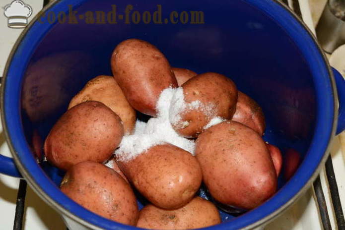 Gekochte Kartoffeln in der Schale für einen Salat - wie Kartoffeln in einem Topf in der Schale zu kochen, mit einem Schritt für Schritt Rezept Fotos