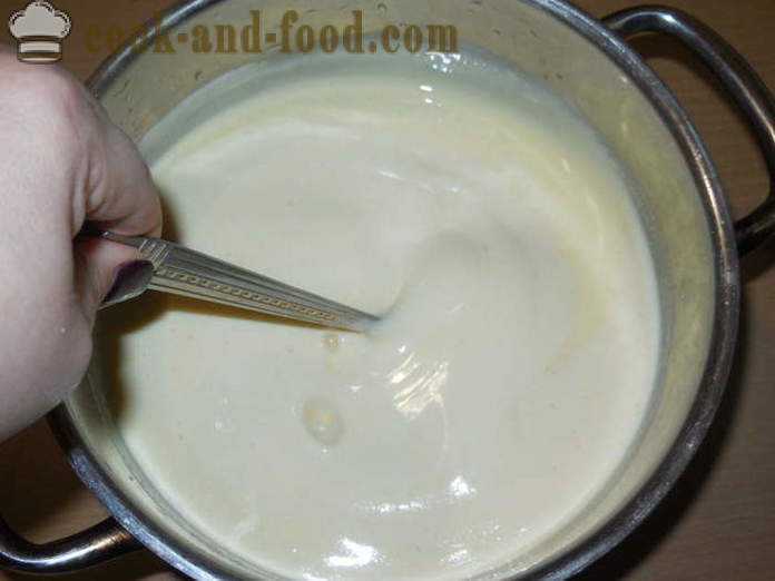 Köstliche Auflauf aus Kolostrum und Ei - als Koch in dem Ofen Kolostrum, Schritt für Schritt Rezept Fotos