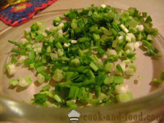 Salat: Gurken, Eier, Schnittlauch und Mayonnaise - wie Gurkensalat mit Mayonnaise zu machen, einen Schritt für Schritt Rezept Fotos