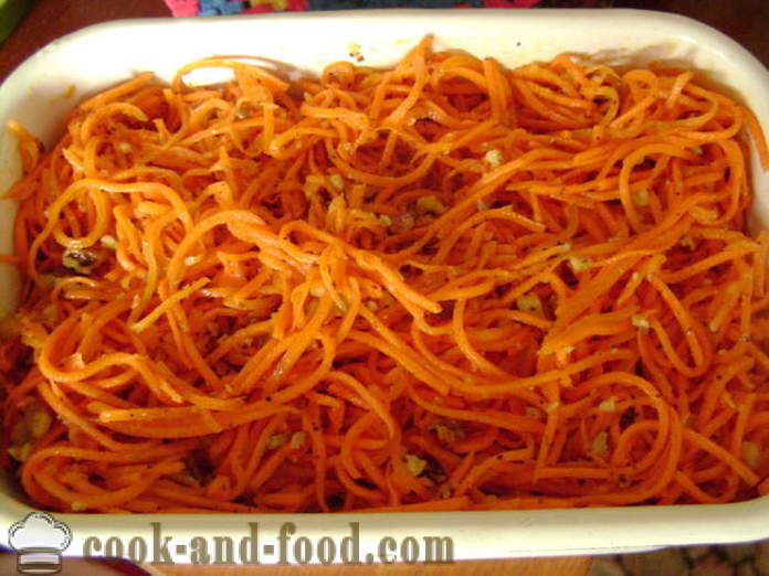 Korean-Salat mit Karotten und Nüssen - wie einen leckeren Salat mit Karotten und Nüssen kochen, mit einem Schritt für Schritt Rezept Fotos