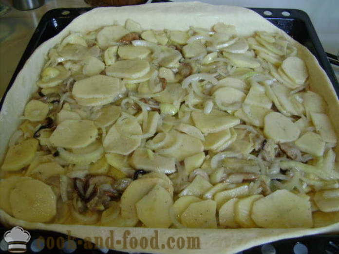 Hefe-Torte mit Kartoffeln und Pilzen - wie eine Torte mit Pilzen und Kartoffeln zu kochen, mit einem Schritt für Schritt Rezept Fotos