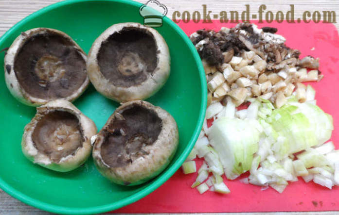Gebackene gefüllte Champignons - wie man gefüllte Pilze im Ofen zubereiten, mit einem Schritt für Schritt Rezept Fotos