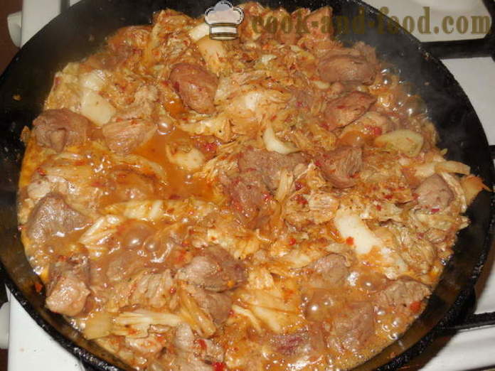 Schweinefleisch mit Kimchi in Koreanisch - Kimchi als Braten mit Fleisch, Schritt für Schritt Rezept Fotos