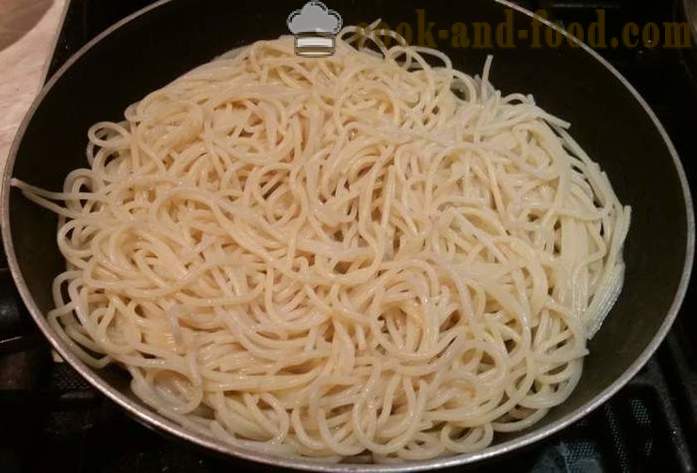 Wie Spaghetti in der Pfanne kochen - einen Schritt für Schritt Rezept Fotos
