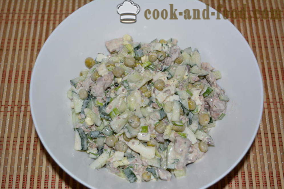 Salat mit Thunfisch in Dosen und Mayonnaise - wie ein Salat mit Thunfisch in Dosen herzustellen, Schritt für Schritt Rezept Fotos