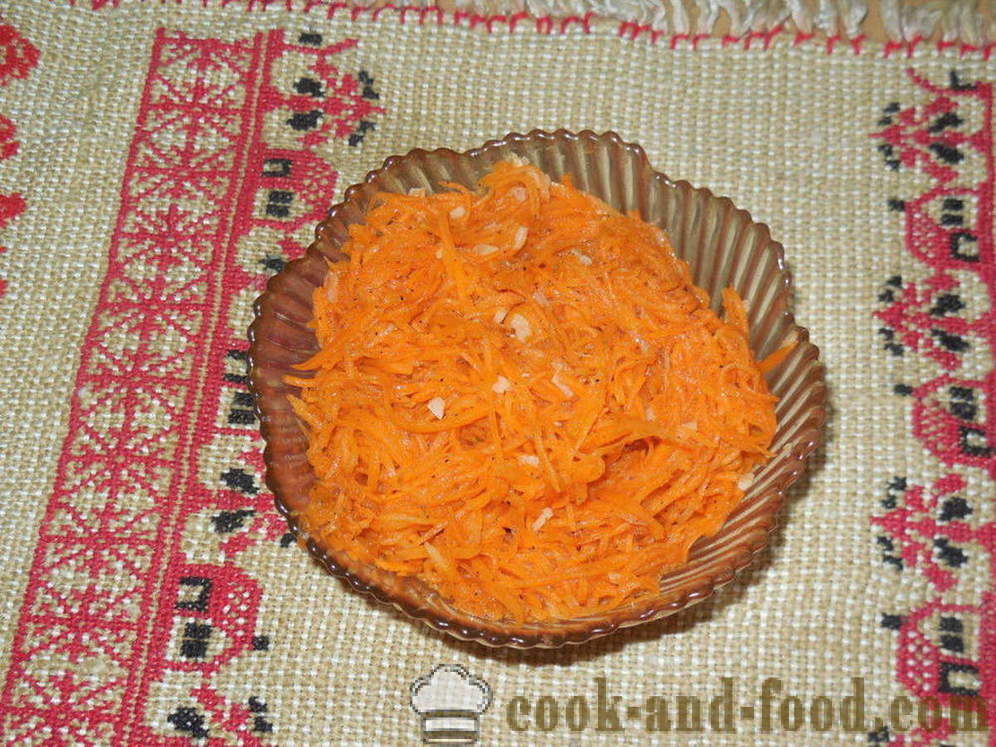 Karotten in Koreanisch - wie Karotten in Koreanisch zu Hause kochen, Schritt für Schritt Rezept Fotos