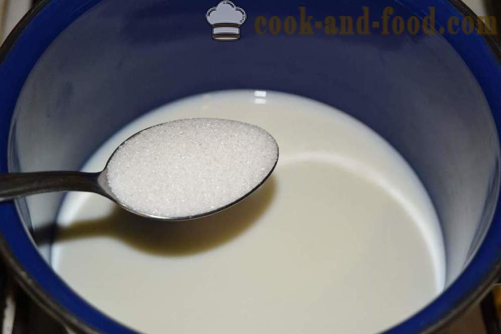 Griess in Milch ohne Klumpen in der Pfanne - wie Brei kochen mit Milch ohne Klumpen, Schritt für Schritt Rezept Fotos