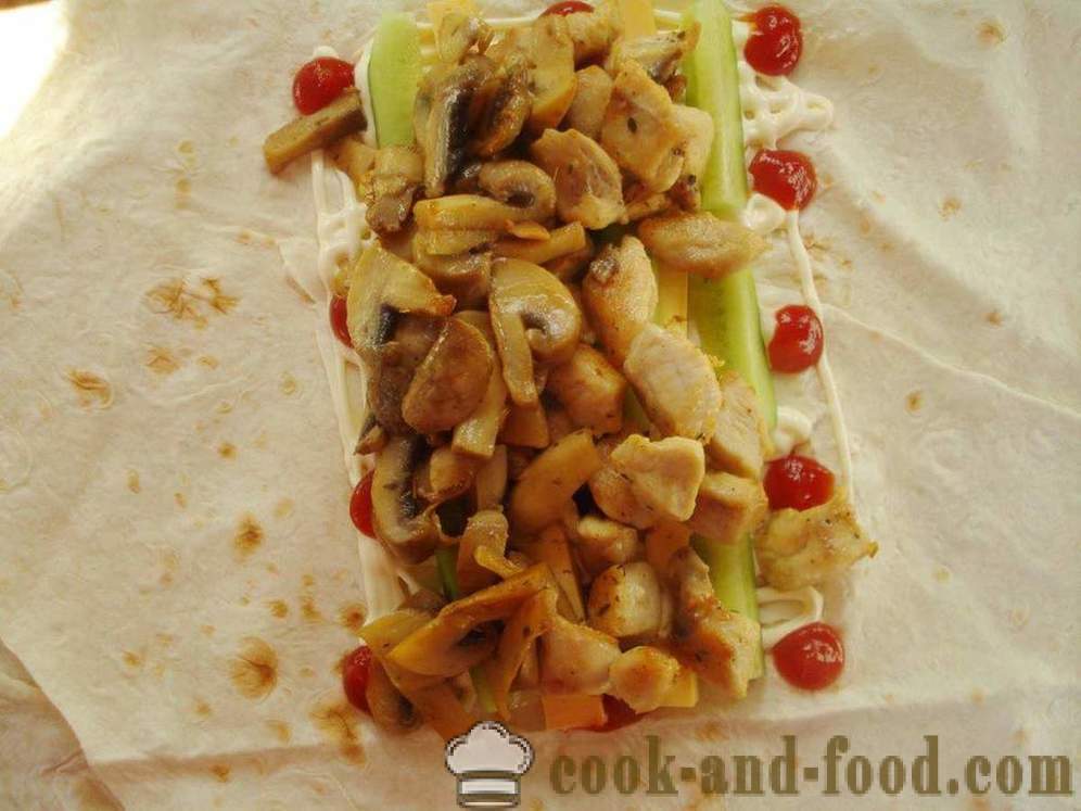 Startseite shawarma von lavash mit Huhn und Pilze Pilze - wie Fladenbrot mit Huhn zu machen und Pilze fürstlich, mit einem Schritt für Schritt Rezept Fotos