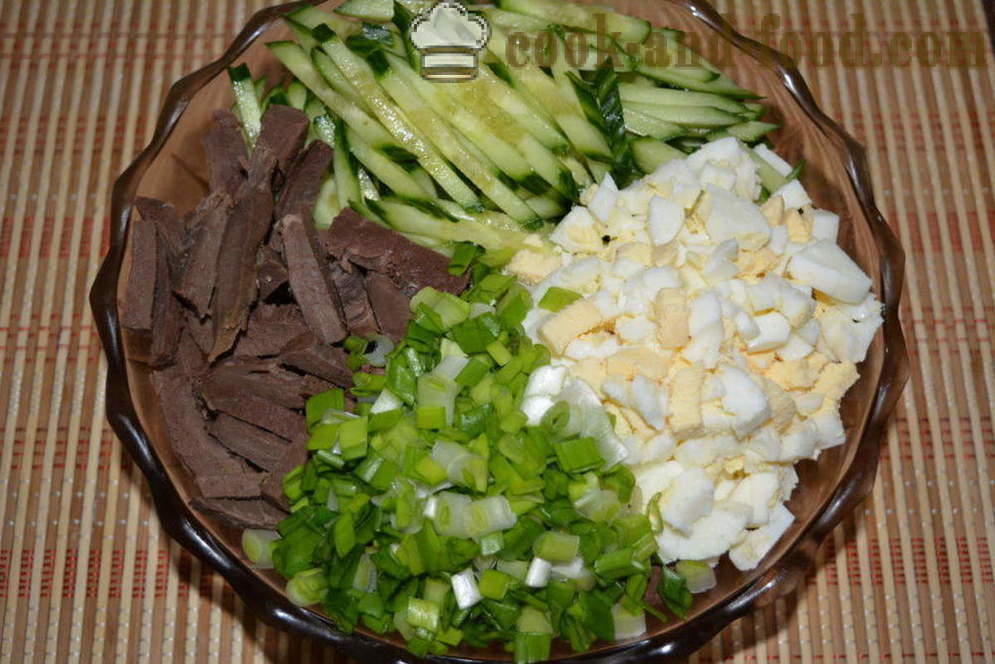 Salat aus Rinderherz mit Gurke und Ei - wie einen Salat von Herzen vorzubereiten, einen Schritt für Schritt Rezept Fotos