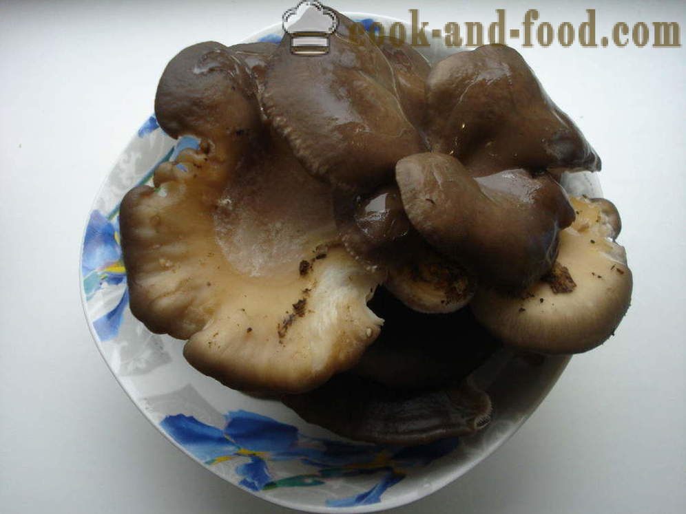 Austernpilze gebraten mit Zwiebeln und Gewürzen - wie gebratene Austernpilze zu kochen, einen Schritt für Schritt Rezept Fotos